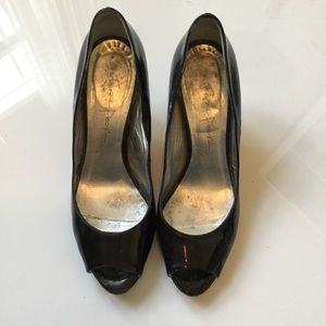 Terry peck patent peep toe shoes. Size 37.5. Navy.